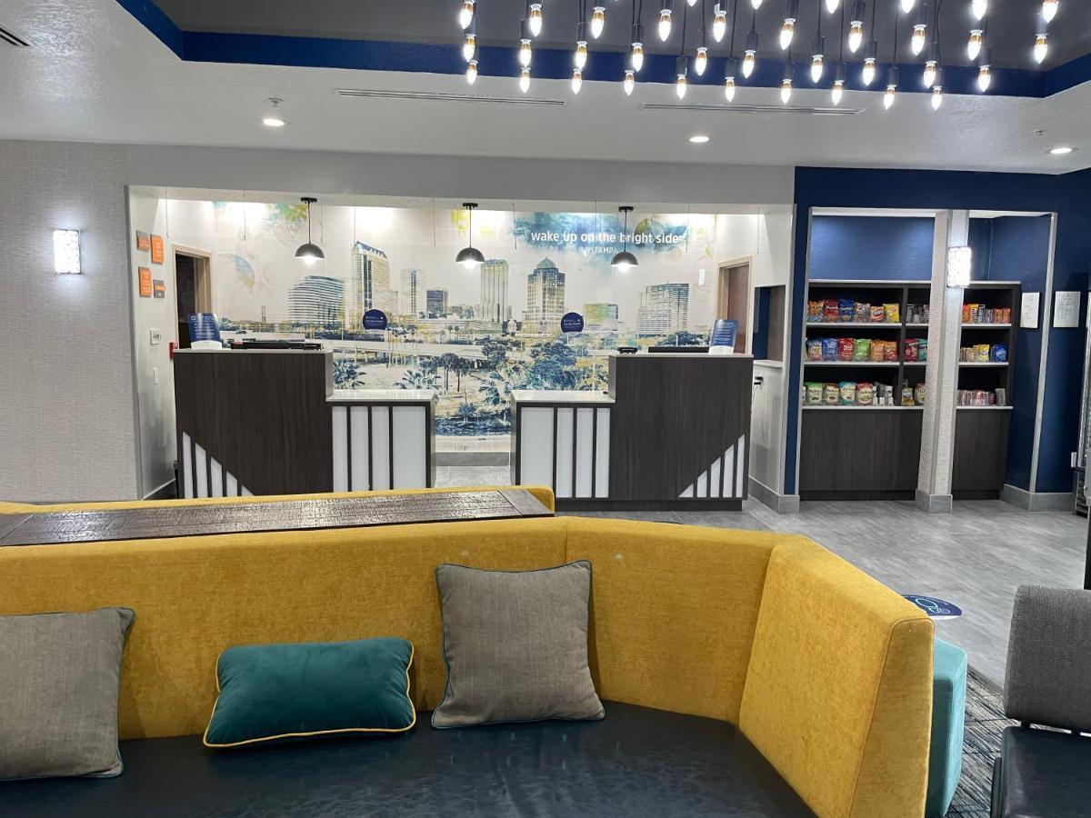 La Quinta By Wyndham Tampa Central Kültér fotó
